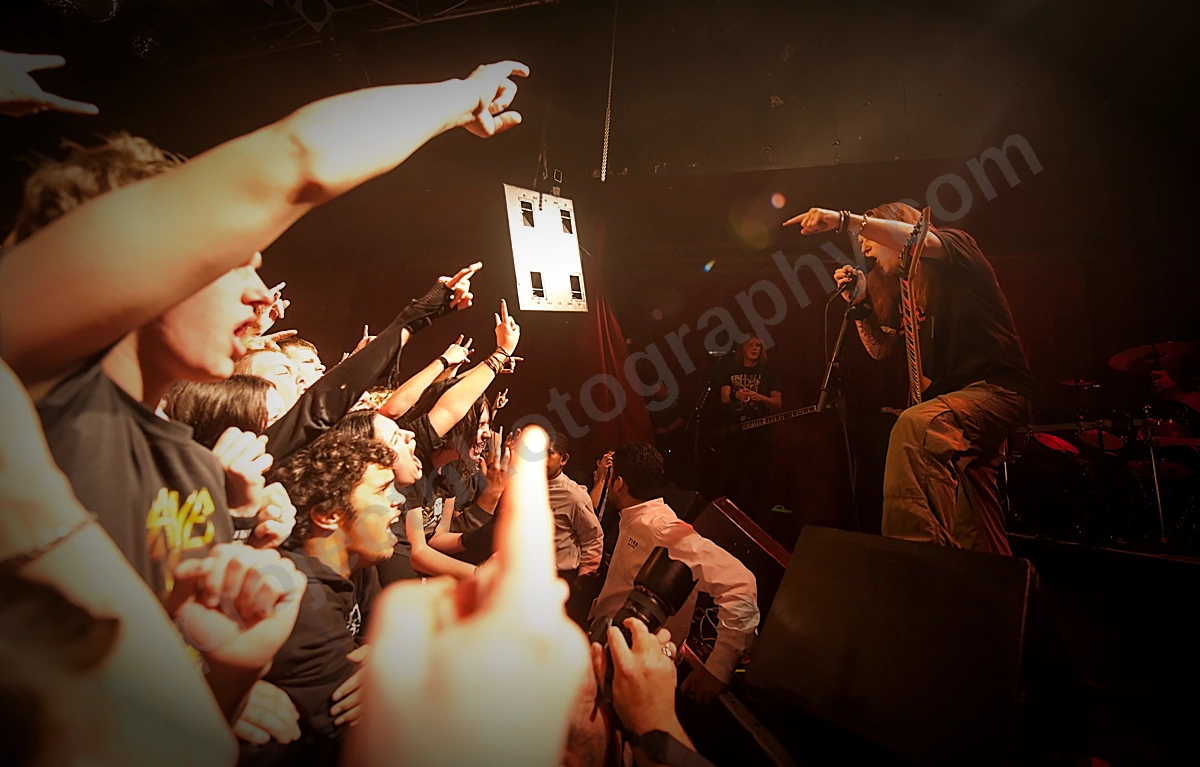 1_children_of_bodom_crowd_capital_wyliepic_6_08_00.png