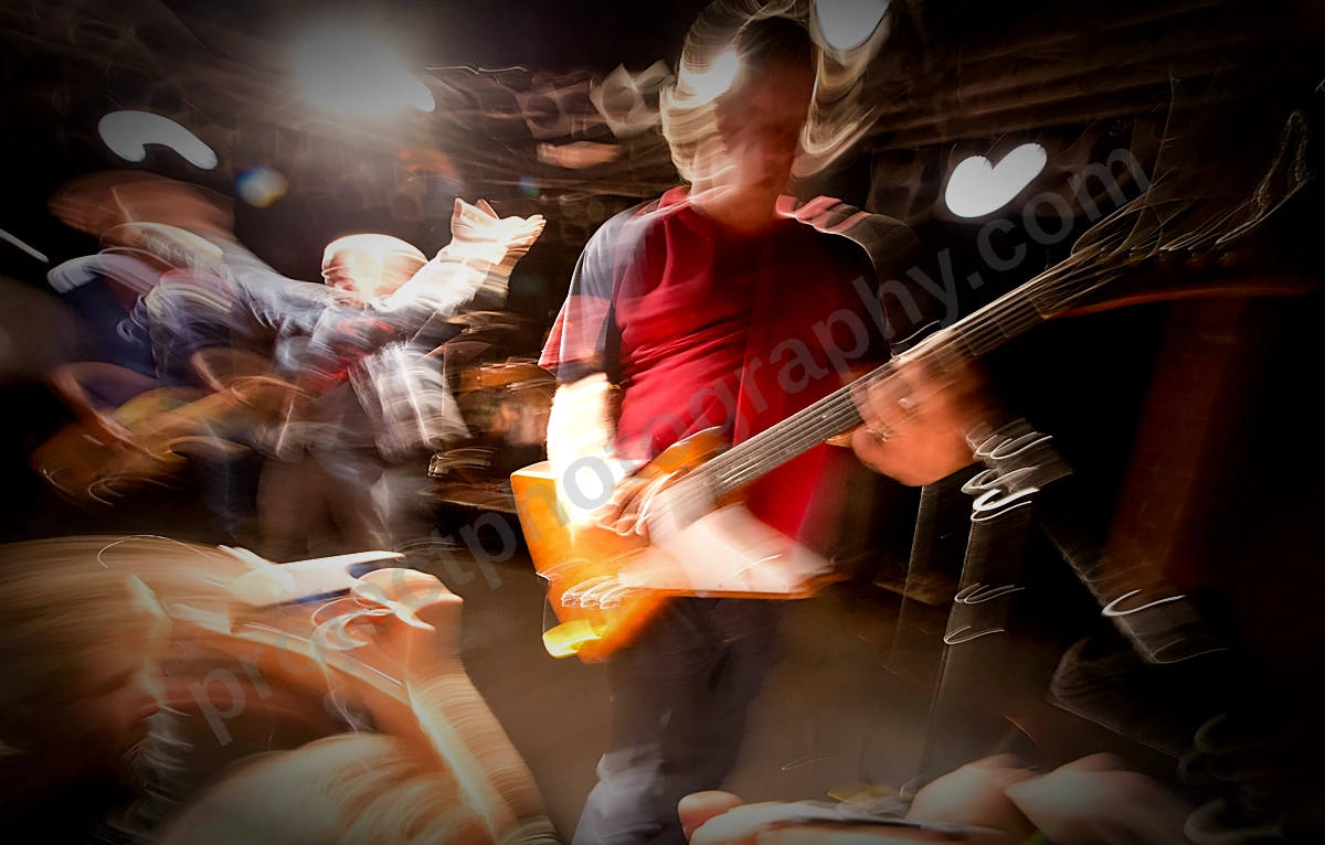 1_cosmic_psychos_crowd_amp_wyliepic_8_13_71.png