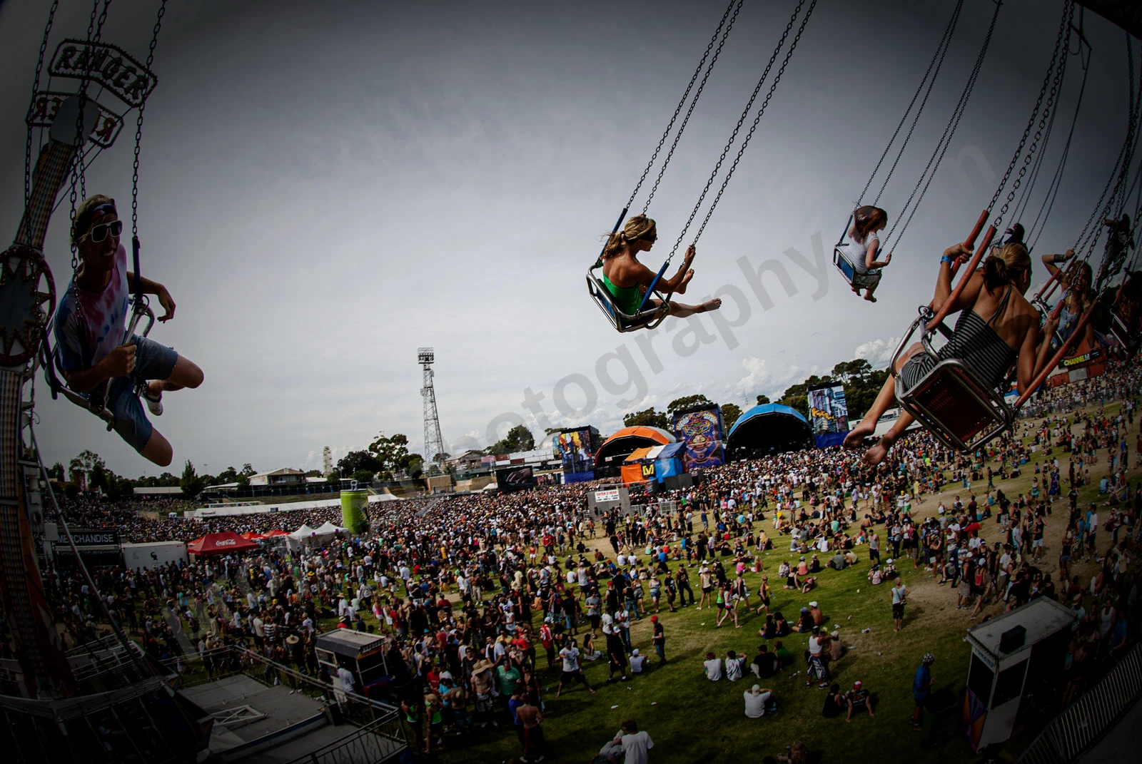 1_crowd_from_ride_bdo_wyliepic_1_2008_29_1.jpg