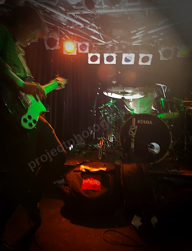 1_dead_owls_amp_wyliepic_8_13_05.png