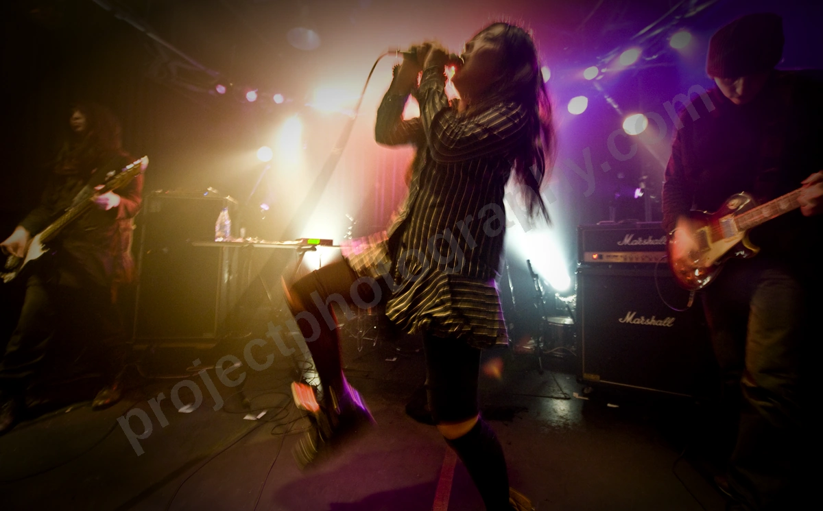 1_falling_into_an_empty_wildside_tokyo_wyliepic_6_3_10_43.jpg