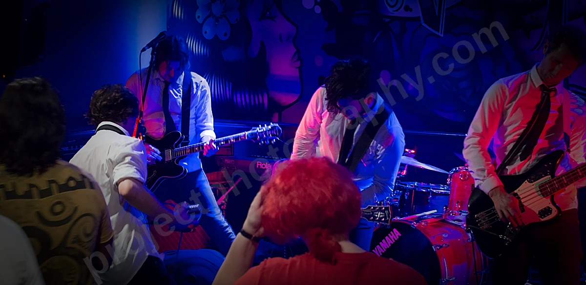 1_grenadiers_velvet_lounge_wyliepic_7_15_02.png
