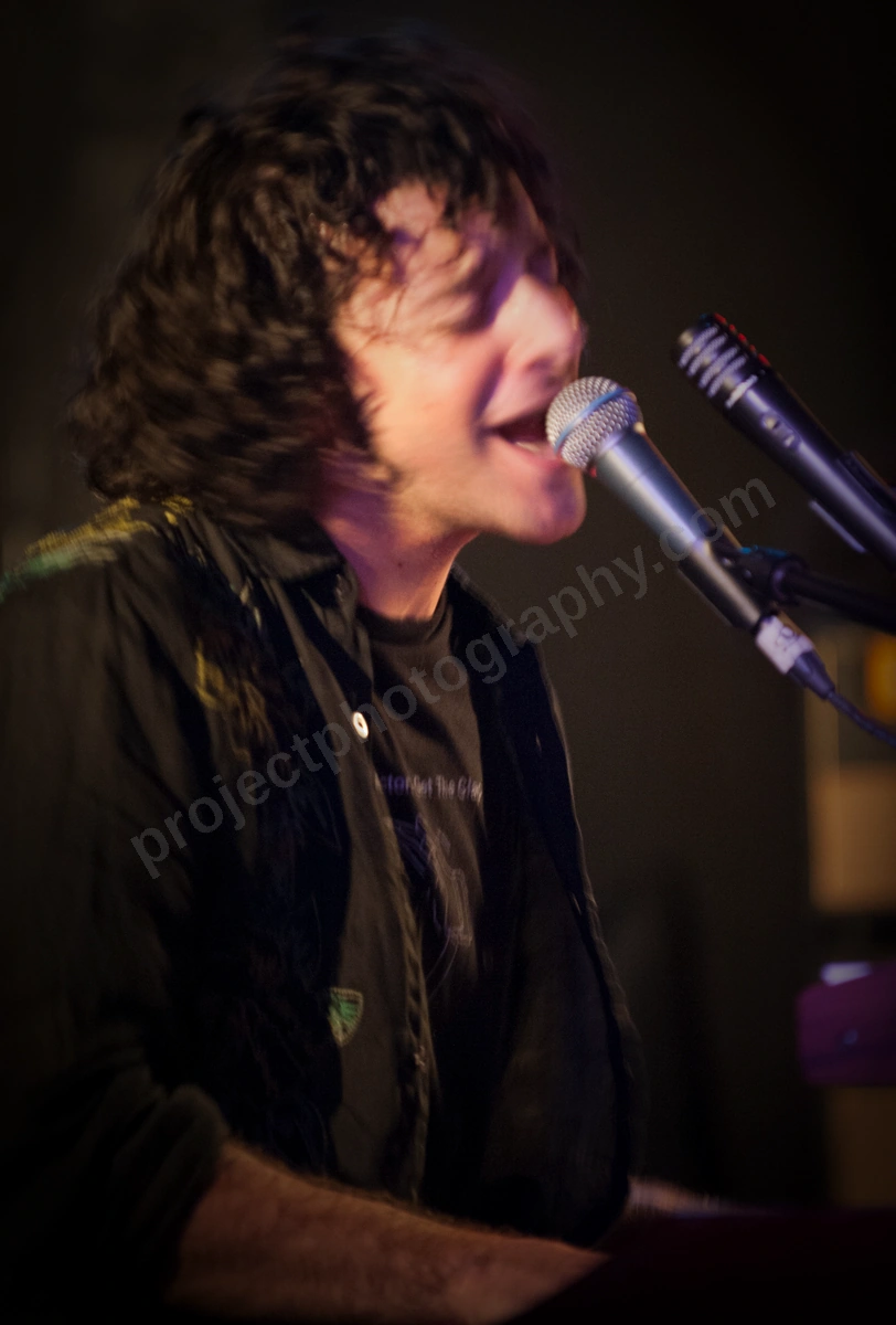 1_hugo_mercury_lounge_ny_wyliepic_17_1_10_00.jpg