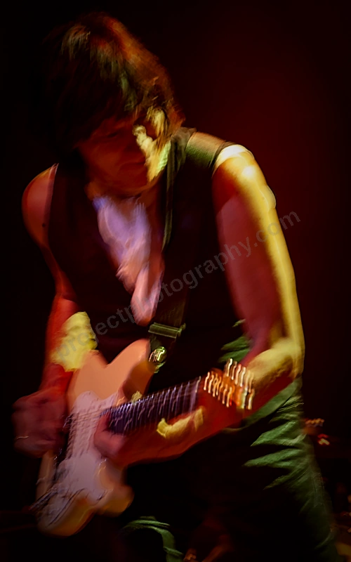 1_jeff_beck_concert_hall_wyliepic_1_09_00.png