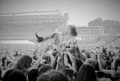 1_jesuz_lizzard_crowd_bdo_1409_wyliepic_4_2_96_00.jpg