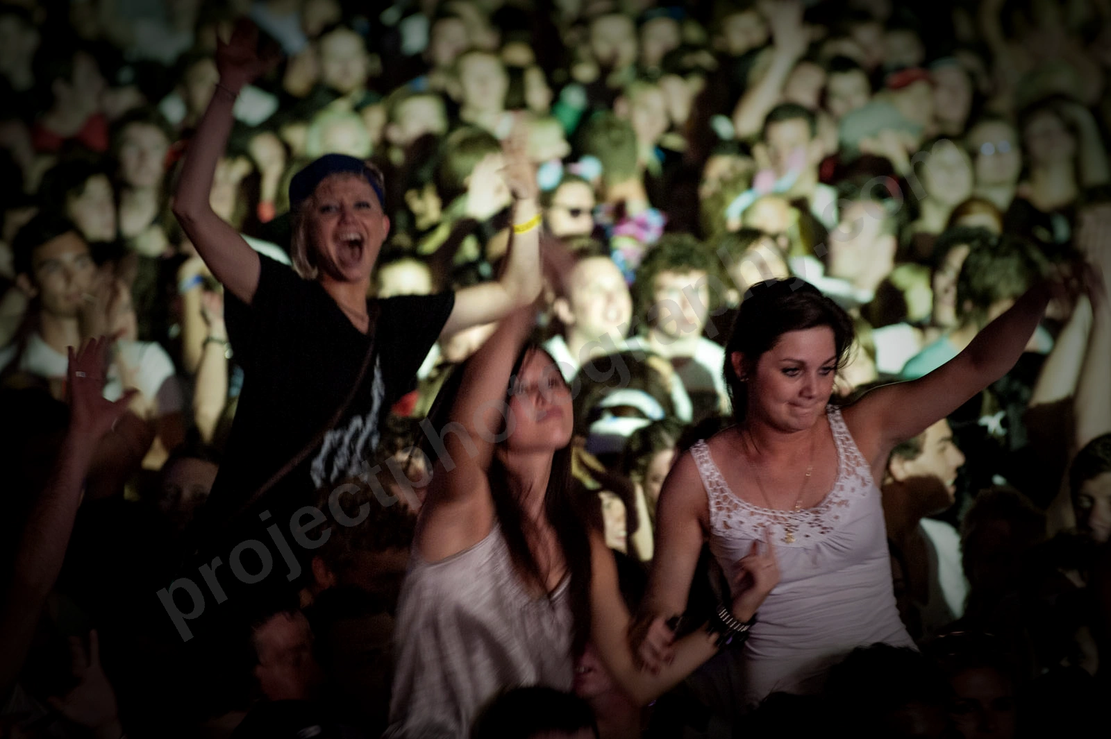 1_movement_crowd_wyliepic_2010_060_2.jpg
