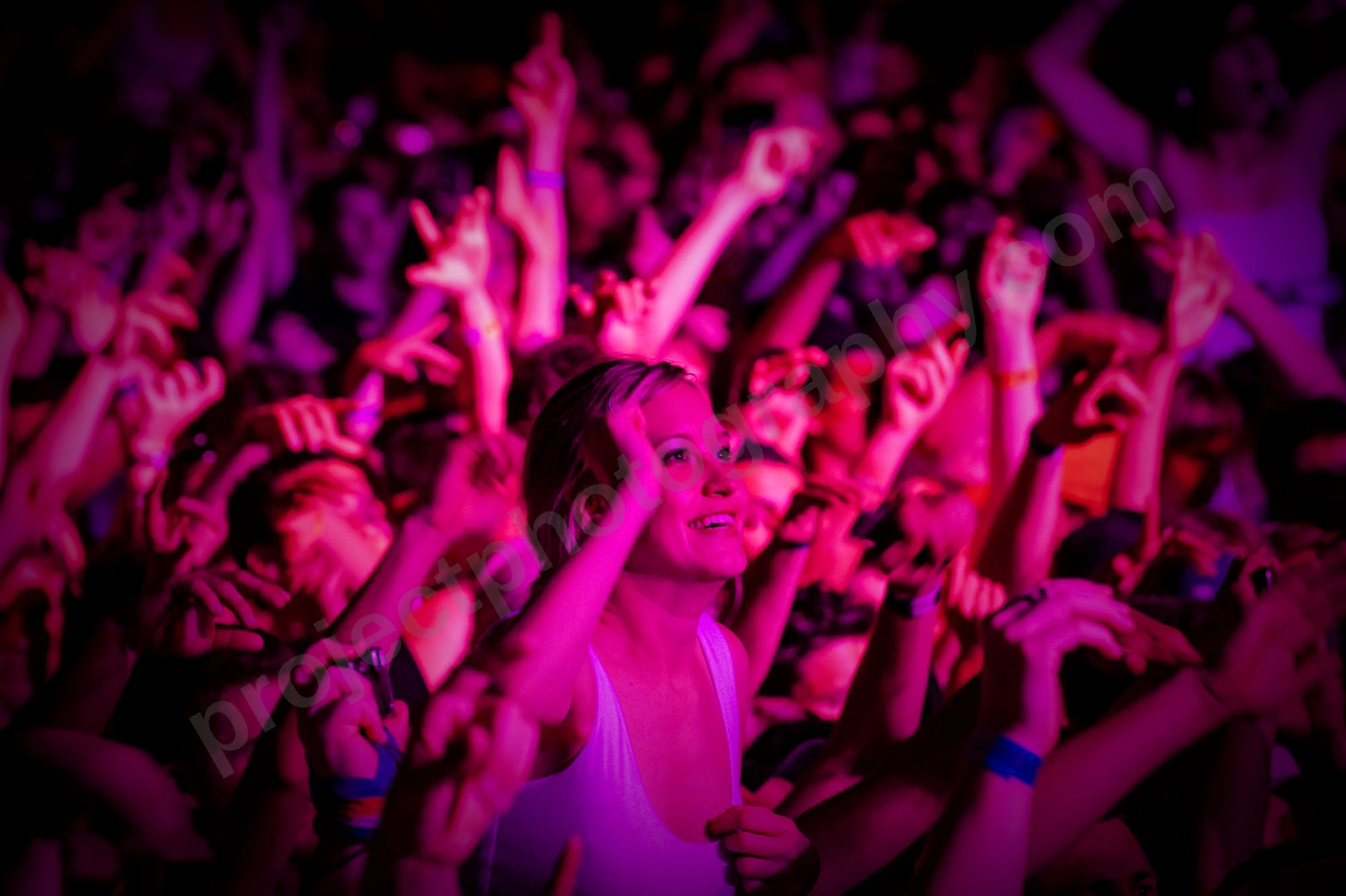 1_movement_crowd_wyliepic_2010_110_2.jpg