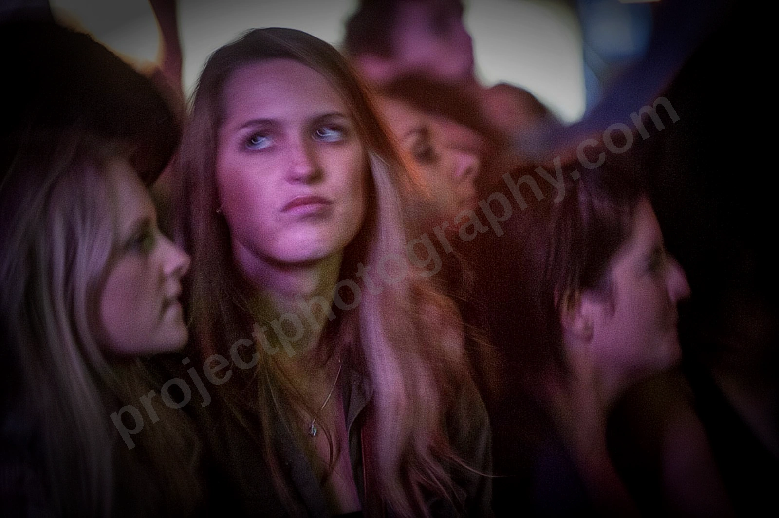 1_movement_girl_in_crowd_wyliepic_2010_11.jpg