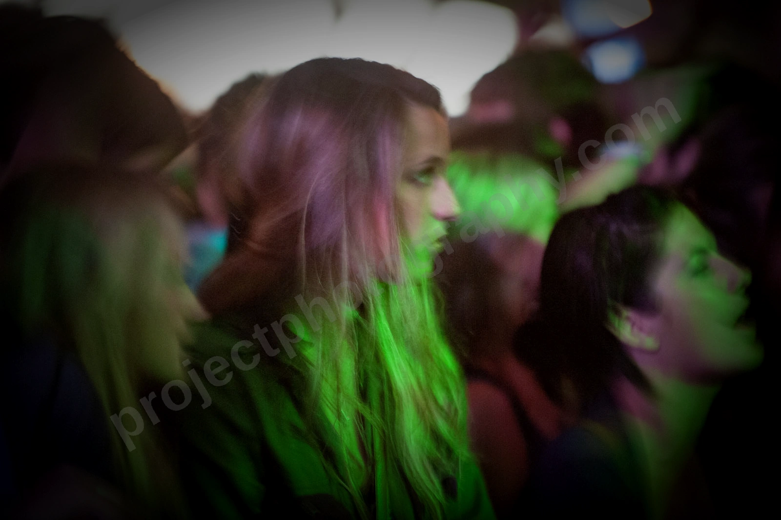 1_movement_girl_in_crowd_wyliepic_2010_13.jpg