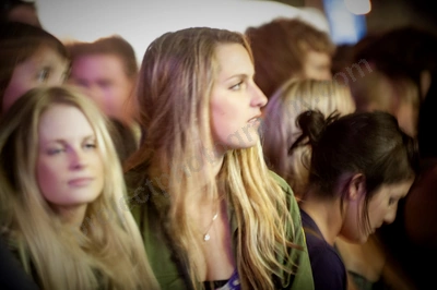 1_movement_girl_in_crowd_wyliepic_2010_25.jpg