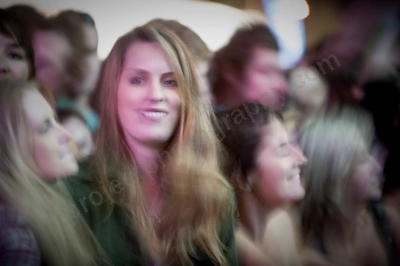 1_movement_girl_in_crowd_wyliepic_2010_32.jpg