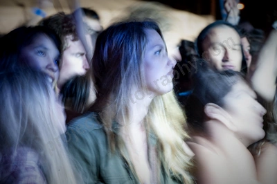 1_movement_girl_in_crowd_wyliepic_2010_34.jpg