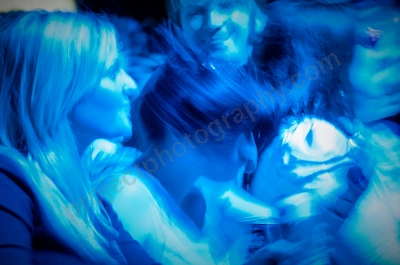 1_movement_girl_in_crowd_wyliepic_2010_42_1.jpg