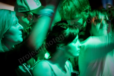 1_movement_girl_in_crowd_wyliepic_2010_54.jpg