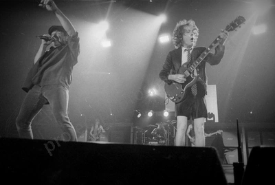 ac_dc_burswood_1675_wyliepic_2_11_96_06.jpg