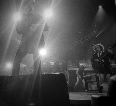 ac_dc_burswood_1675_wyliepic_2_11_96_11.jpg
