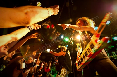alestorm_crowd_amp_wyliepic_5_11_07.png