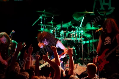 alestorm_crowd_amp_wyliepic_5_11_20.png