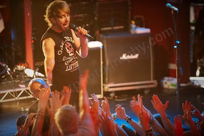 all_time_low_crowd_capital_wyliepic_9_11_06.png