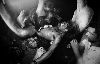 allegiance_crowd_club_a_1320_wyliepic_3_FILM.jpg