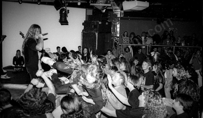allegiance_crowd_stagediving_club_atlantis_477_wyliepic_4_93_03.jpg