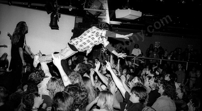 allegiance_crowd_stagediving_club_atlantis_477_wyliepic_4_93_06.jpg