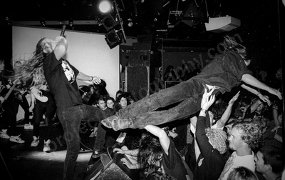 allegiance_crowd_stagediving_club_atlantis_477_wyliepic_4_93_14.jpg