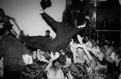 allegiance_crowd_stagediving_club_atlantis_477_wyliepic_4_93_23.jpg