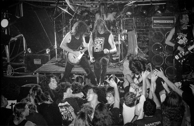 alliegance_crowd_berlin_405_wyliepic_92_11_FILM.jpg