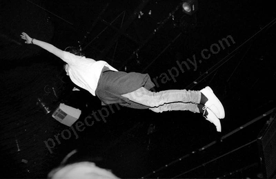 alliegance_crowd_stagediving_berlin_274_wyliepic_92_6_FILM.jpg