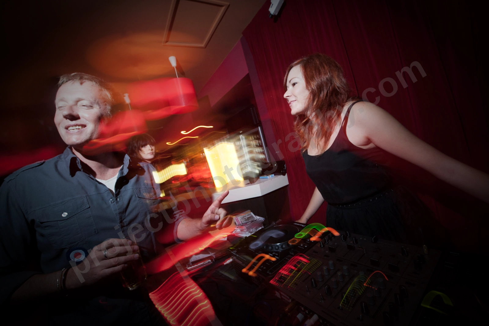amplifier_jeff_shannen_wyliepic_3-09_00.jpg