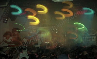 avalanches_crowd_amp_1934_wyliepic_7_10_01.jpg