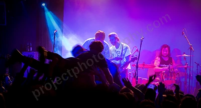 bad_dreems_crowd_badlands_wyliepic_6_17_07.png