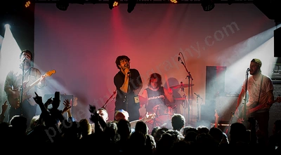 bad_dreems_crowd_badlands_wyliepic_6_17_16.png