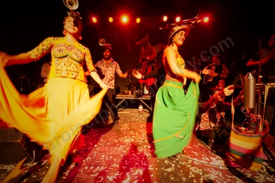 banda_conmocion_chile_wyliepic_11_09_045.png