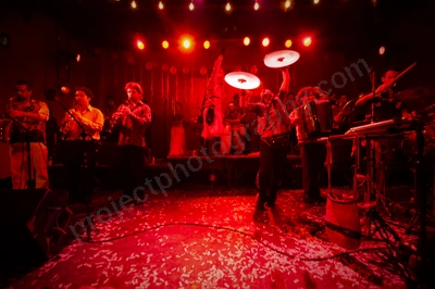 banda_conmocion_chile_wyliepic_11_09_102.jpg