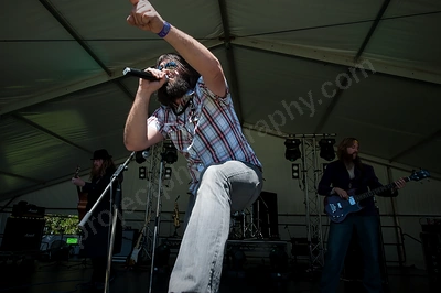 beards_1_movement_wyliepic_10-09_09.png