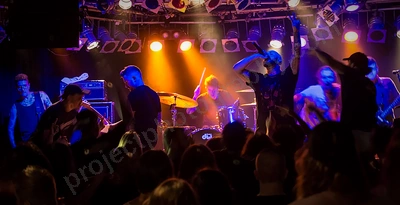 being_as_an_ocean_crowd_amp_wyliepic_1_18_31.png