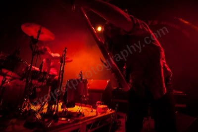 black_keys_metropolis_freo_wyliepic_6_08_03.png