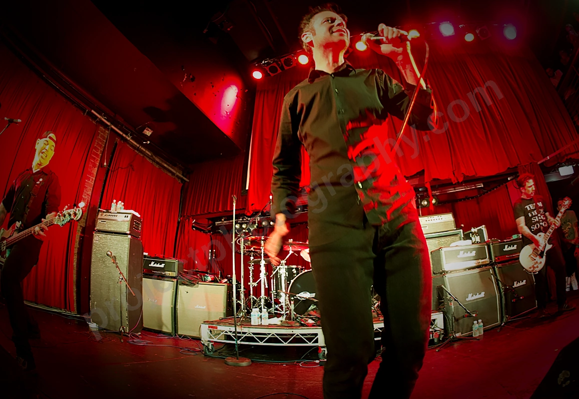 bouncing_souls_capital_wyliepic_2_13_04.png