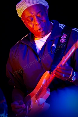 buddy_guy_blues_and_roots_wyliepic_3_08_14.png