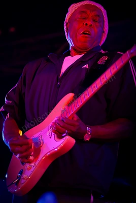 buddy_guy_blues_and_roots_wyliepic_3_08_20.png