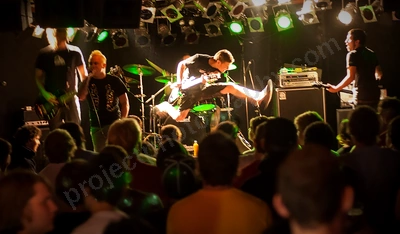 carpathian_crowd_amp_wyliepic_2_2007_06.png