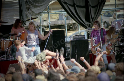 celibate_rifles_crowd_695_bdo_wyliepic_94_01.jpg