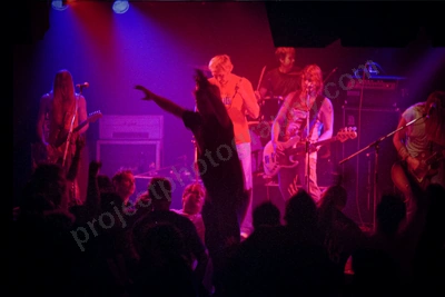 celibate_rifles_crowd_amp_2451_wyliepic_4_12_2009_01.jpg
