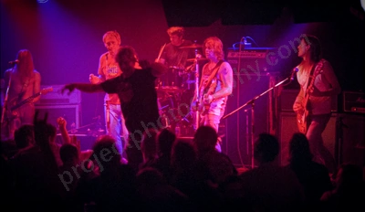 celibate_rifles_crowd_amp_2451_wyliepic_4_12_2009_03.jpg