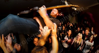 chainsaw_hookers_crowd_boston_wyliepic_24_7_2015_16.png