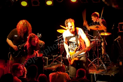 chaos_divine_crowd_amp_wyliepic_10_11_03.png
