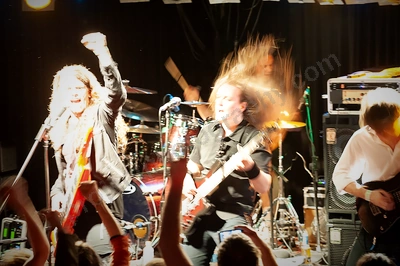 chaos_divine_crowd_amp_wyliepic_10_11_08.png