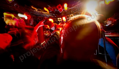 cold_fate_crowd_amps_wf_wyliepic_1_12_02.png